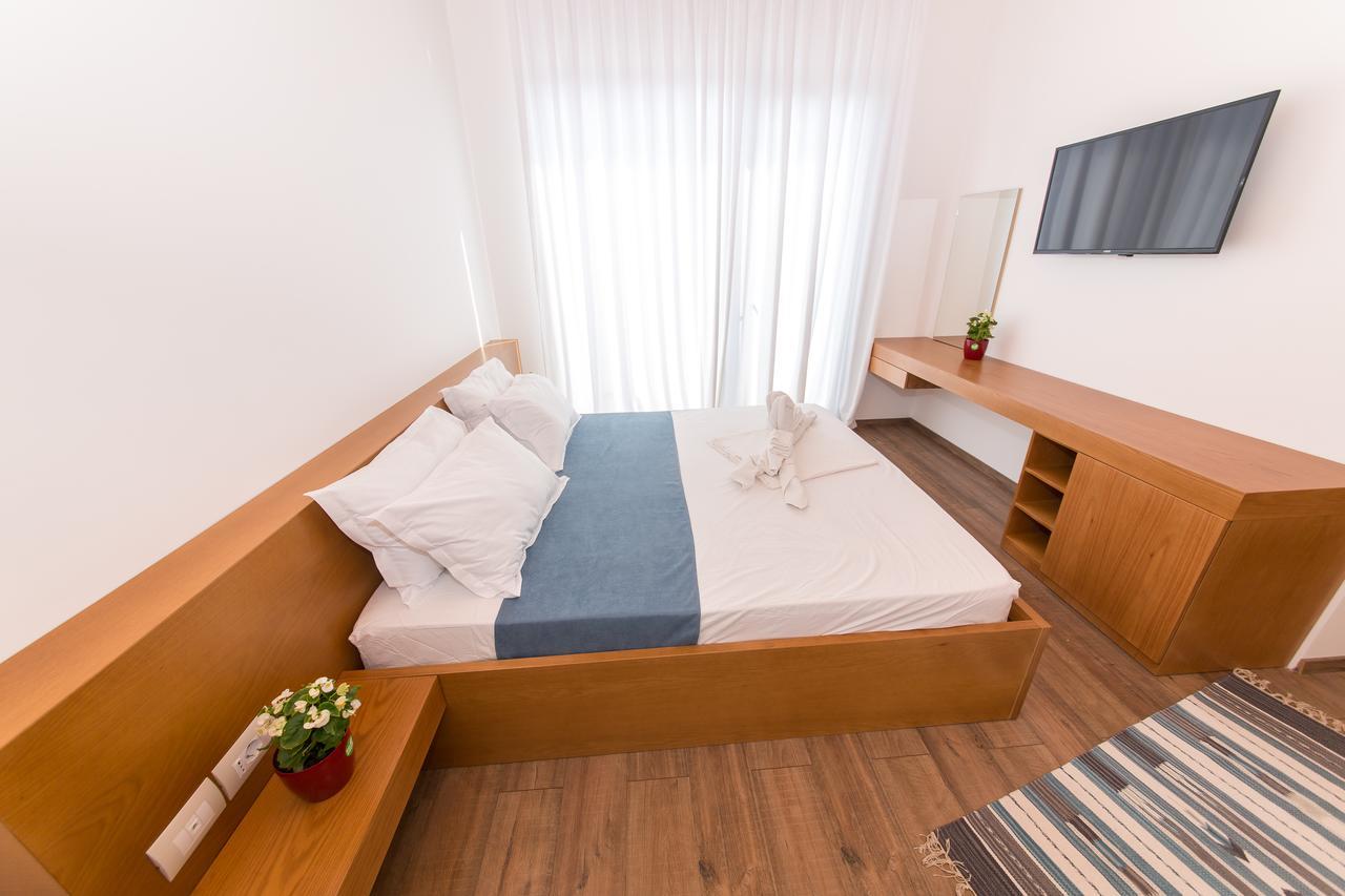 Alban Eco Hotel Dhërmi Esterno foto