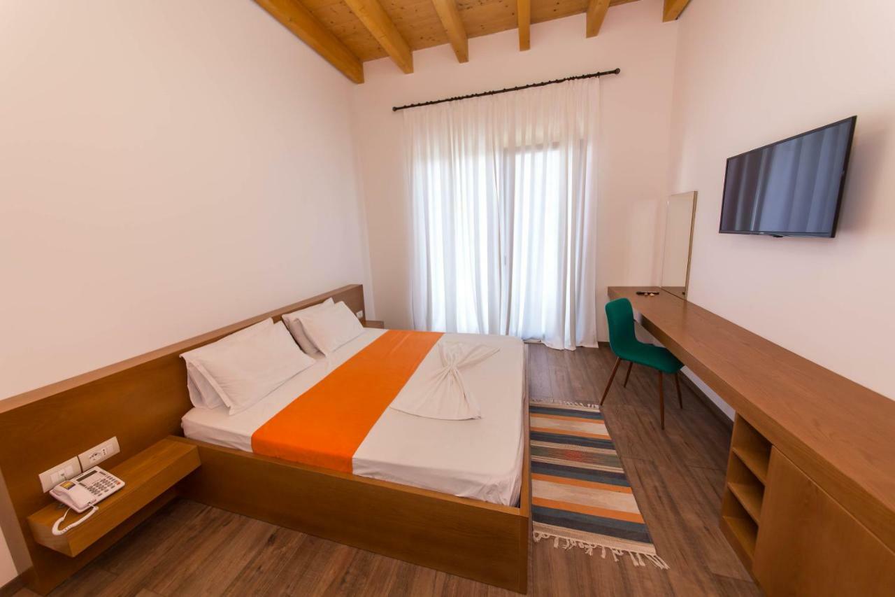 Alban Eco Hotel Dhërmi Esterno foto